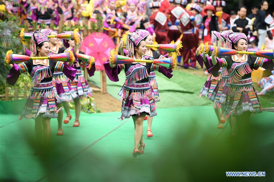 その他 Festivals of Ethnical Minorities Mexico's native ethnic groups promote their heritage during