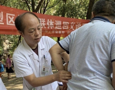 肖俊——武汉市红十字会医院普外科医生
