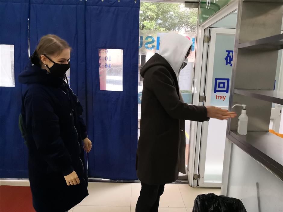 Foreign student dispels virus misconceptions