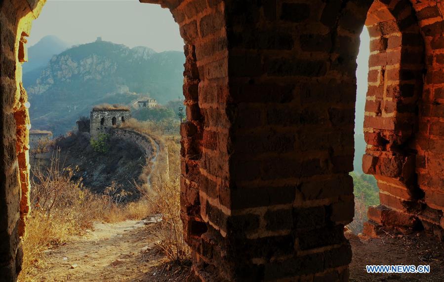 CHINA-HEBEI-GREAT WALL-AUTUMN SCENERY (CN)
